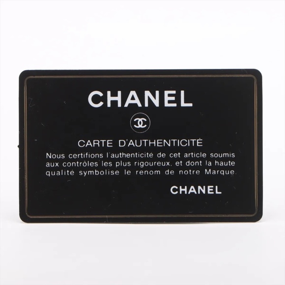 Chanel Mini Matelasse White Lambskin Belt Bag Gold x Silver Metal - Picture 6 of 11